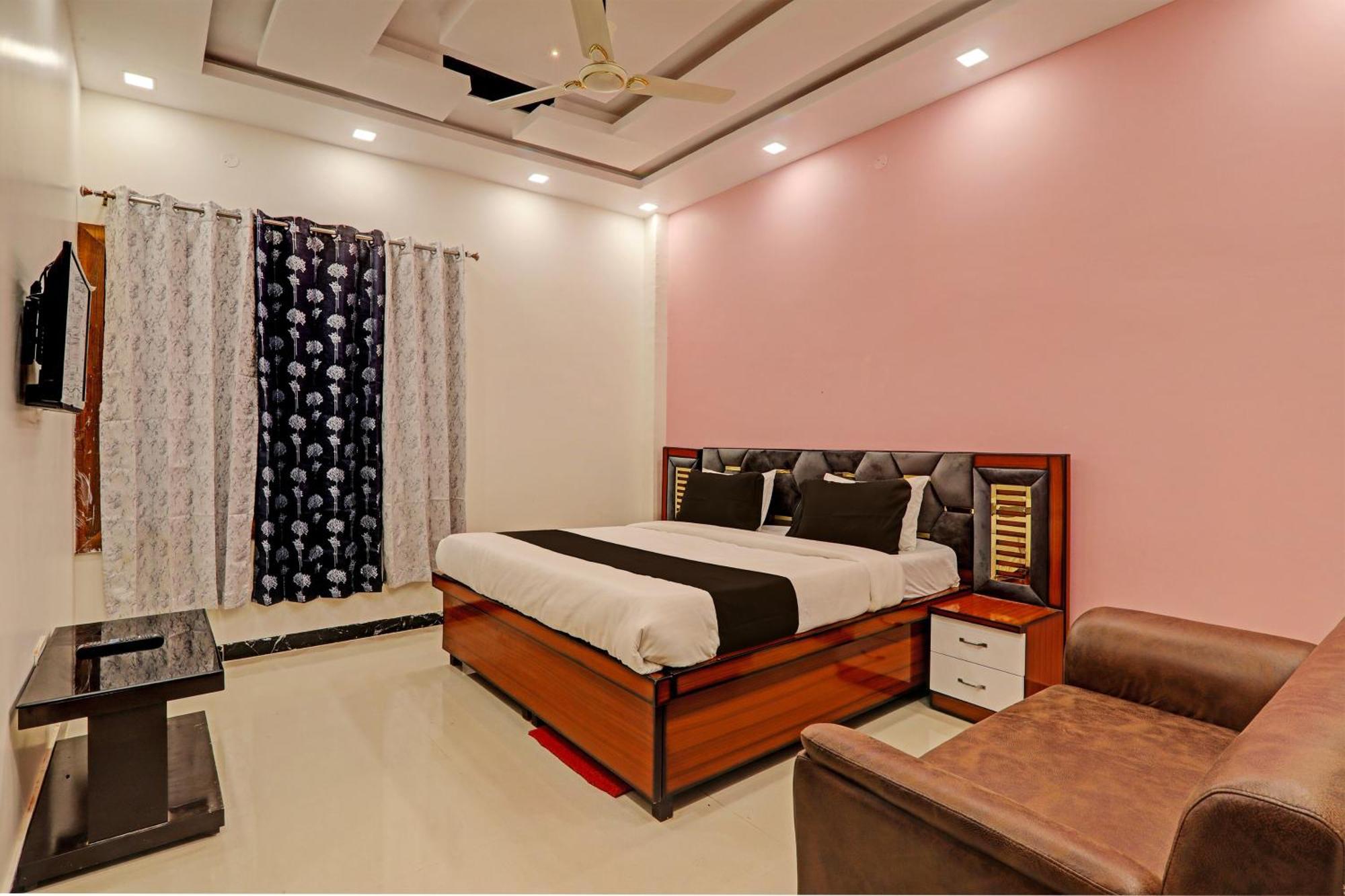 Hotel O Awadh International Bela Pratapgarh Kültér fotó